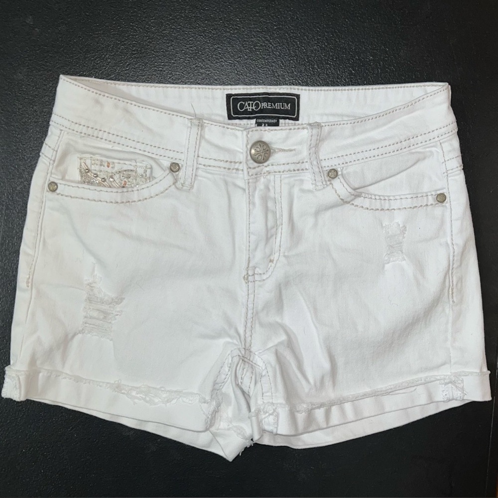 CATO Premium Women’s Sequined Size 4 Contemporary White Jean Shorts!